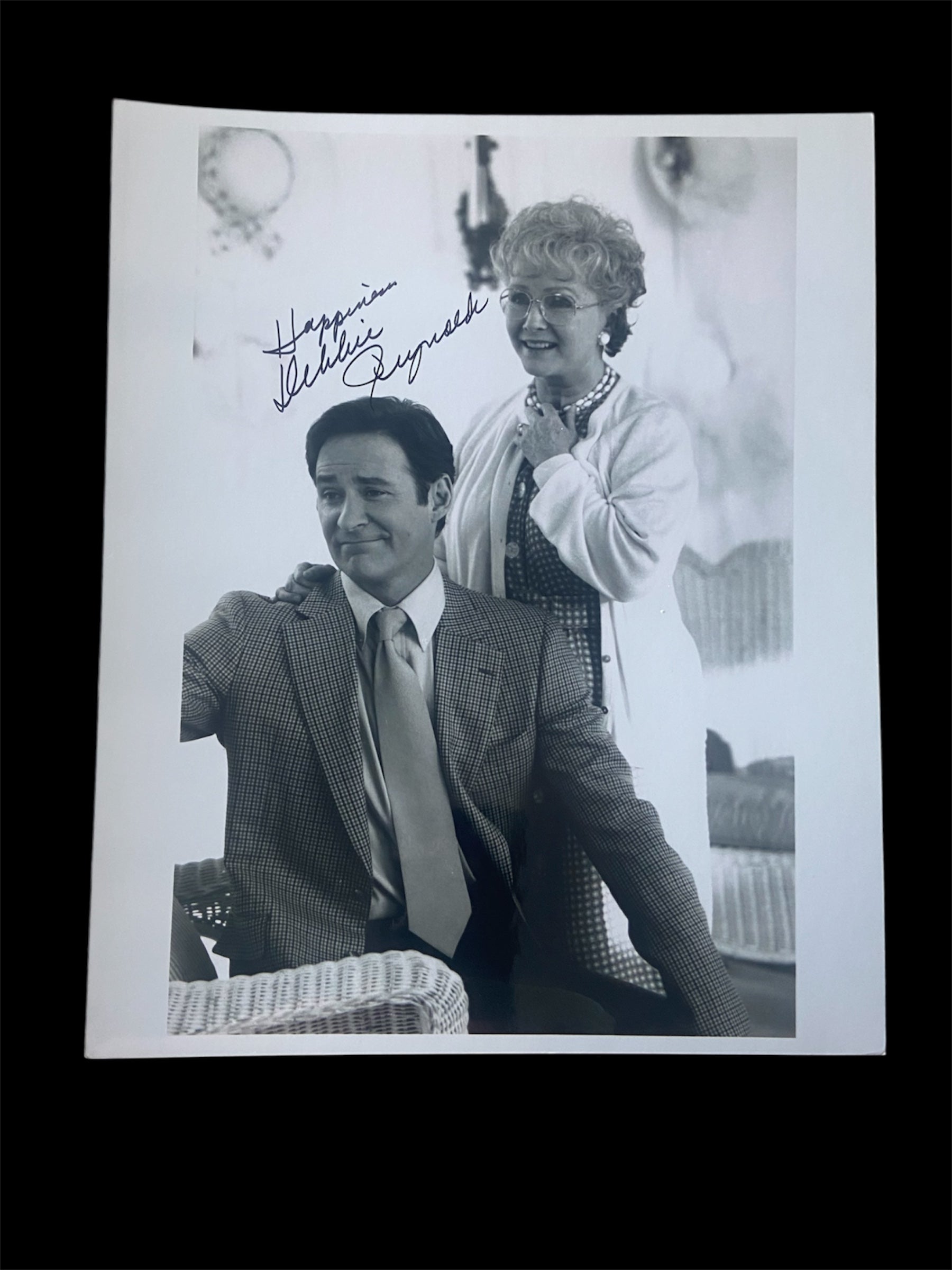 DEBBIE REYNOLDS SIGNED 8X10 PHOTO FROM IN & OUT